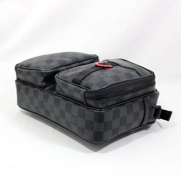 Louis Vuitton Utility Messenger Bag Damier Graphite Black LV Shoulder Bag - Picture 2 of 8
